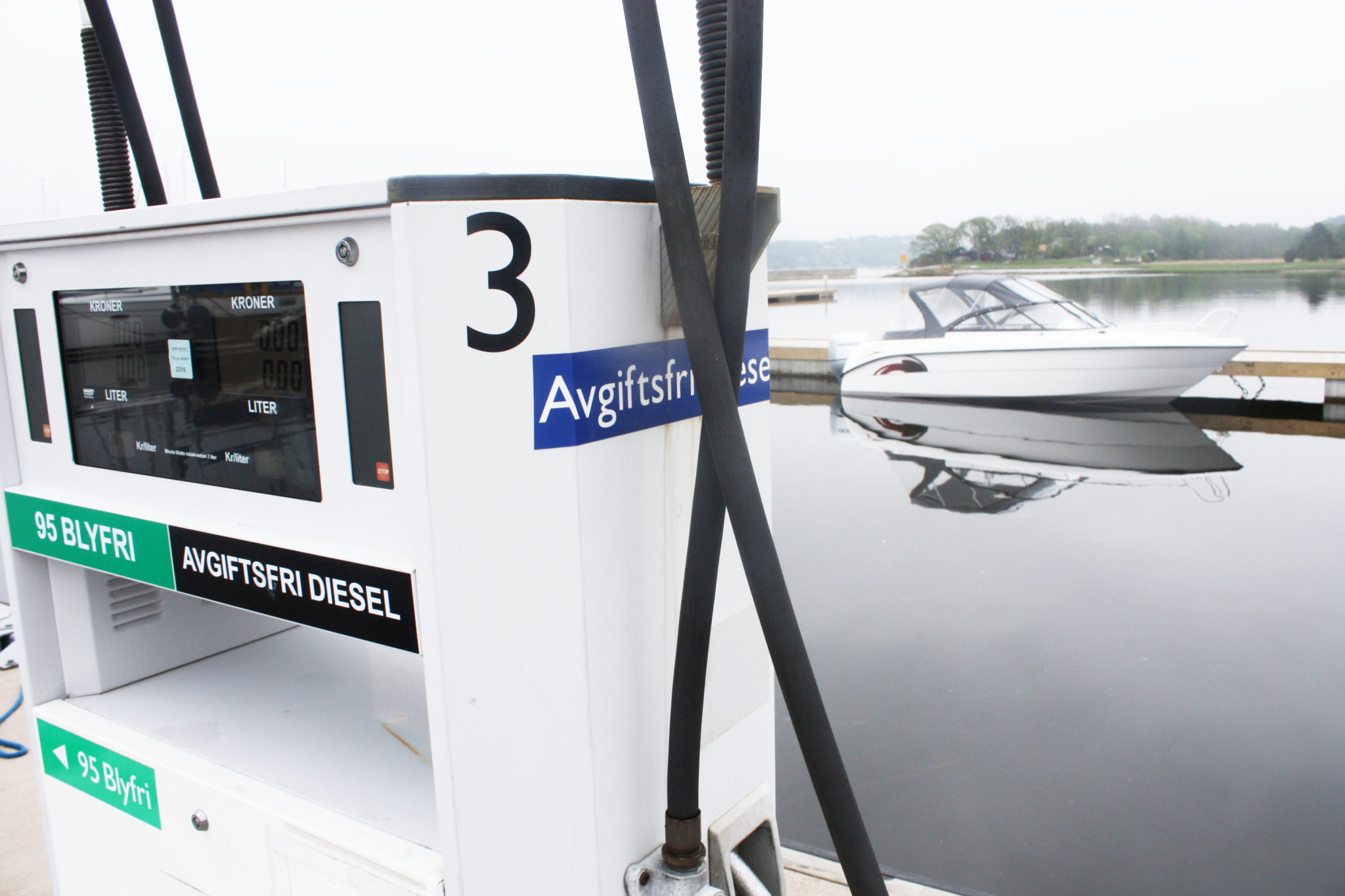 En viktig del av tilbudet på en marina er tilgangen på drivstoff.