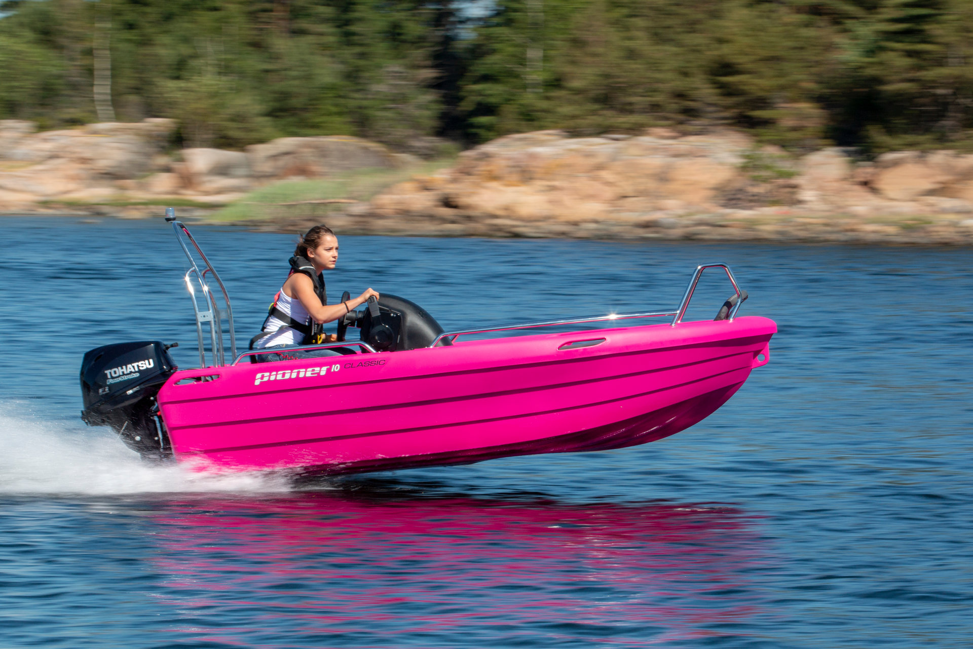 Rosa pioner båt